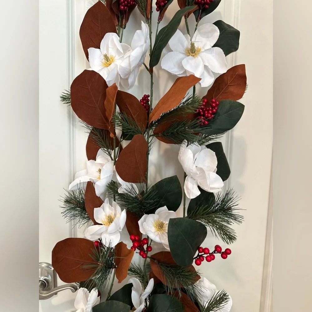 ✨NWT Ashland MAGNOLIA & RED BERRY GARLAND 6ft CHRISTMAS 🎄